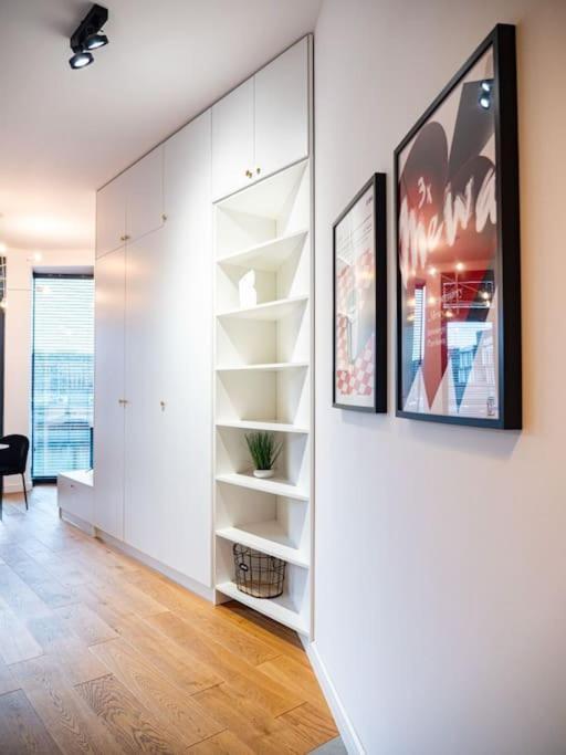 Chic Apartment In Historic Koneser Area وارسو المظهر الخارجي الصورة