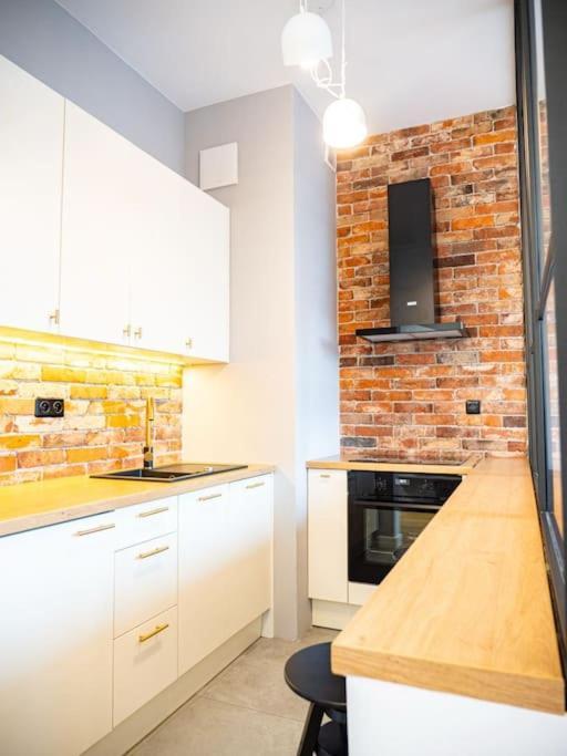 Chic Apartment In Historic Koneser Area وارسو المظهر الخارجي الصورة