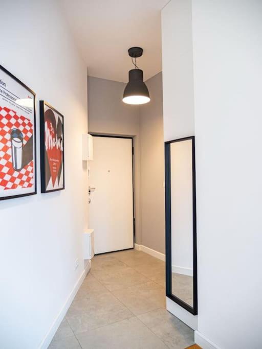 Chic Apartment In Historic Koneser Area وارسو المظهر الخارجي الصورة